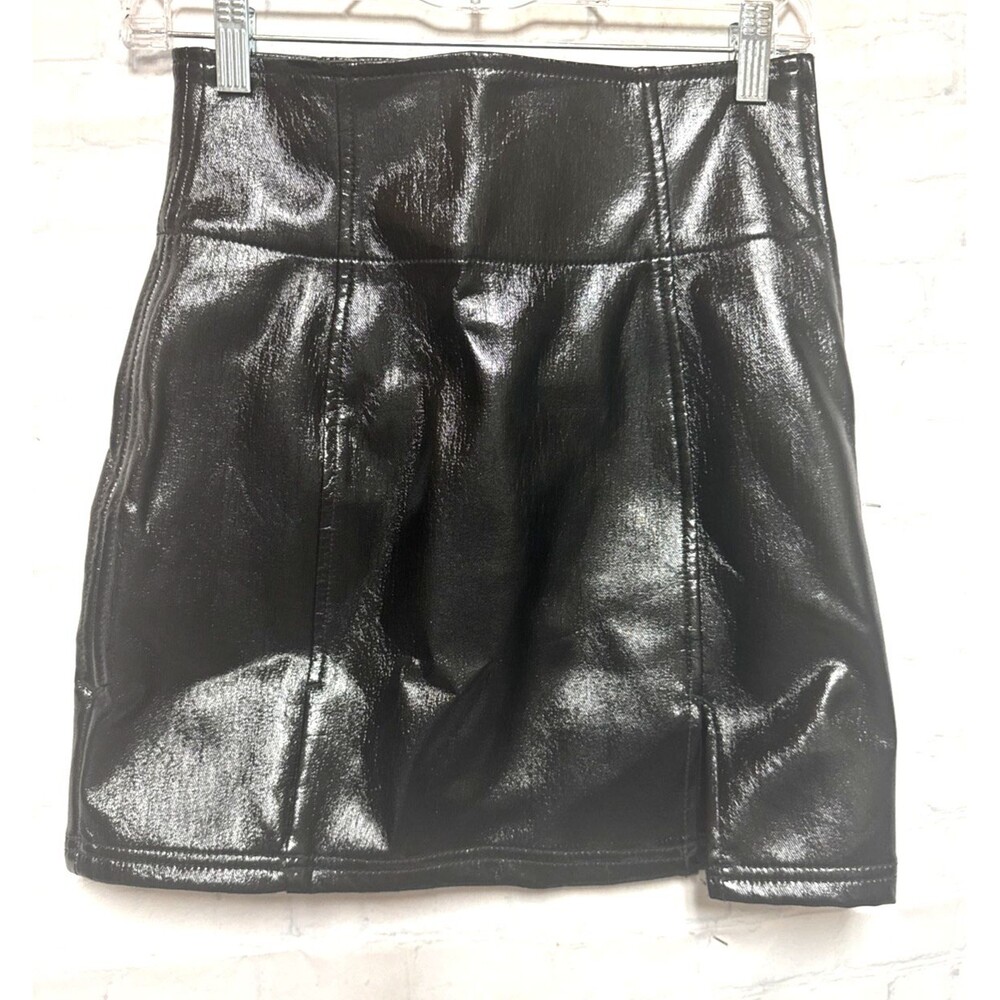 Free People Skirt Womens 2 Black Faux Leather Mini Zip Front Lined Edgy Style